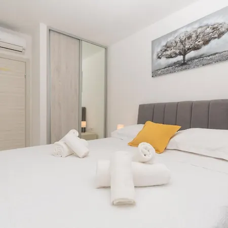 Despacito In Klis, Split - Private Heated Pool Salona