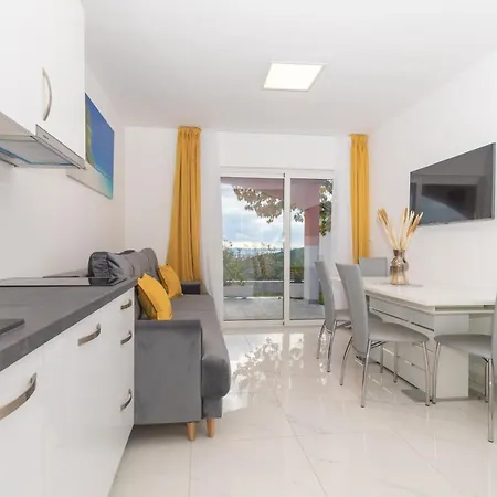 Despacito In Klis, Split - Private Heated Pool