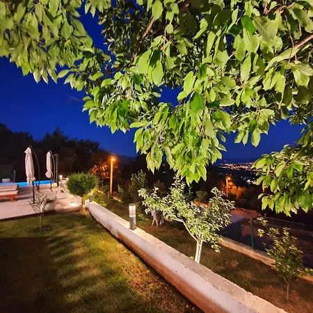 Despacito In Klis, Split - Private Heated Pool