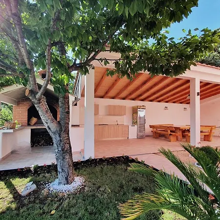 Despacito In Klis, Split - Private Heated Pool