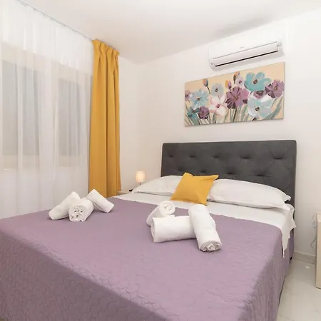 Despacito In Klis, Split - Private Heated Pool *