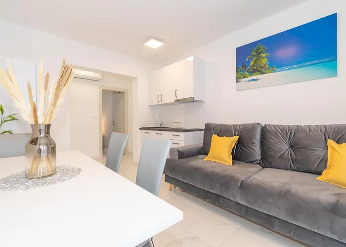 Despacito In Klis, Split - Private Heated Pool * Solin